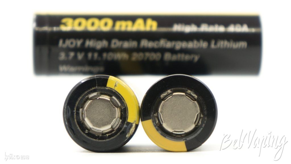 Аккумуляторы iJoy 20700 3000mAh 40A (слева без "ушек", справа с "ушками" между контактов)