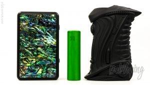 Hotcig R150 на два аккумулятора (слева), аккумулятор 18650 и ETALIENS E.T-X3 Box Mod