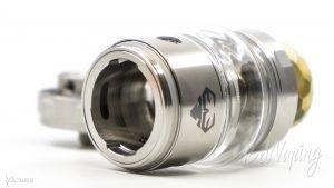 Отверстия подачи жидкости в Blitzen RTA