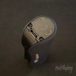 Разъем USB в Eleaf iStick Amnis