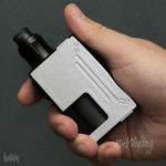 Hugsvape Surge Squonk Mod в ладони