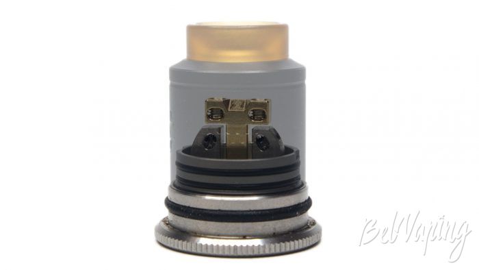 Geek Vape TENGU RDA - расположение стоек относительно отверстий обдува