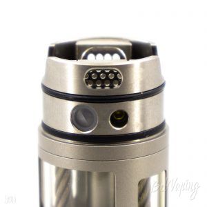 Крепежные винты и отверстие заправки в базе Vandy Vape MATO RDTA