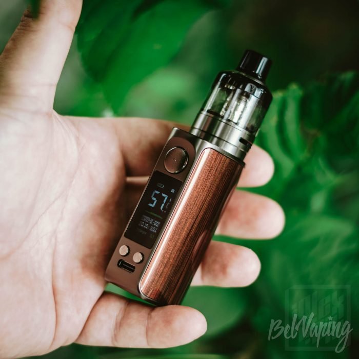 Vaporesso LUXE 80 Pod Mod в руке