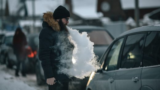 Вейпинг среди гонконгской молодежи