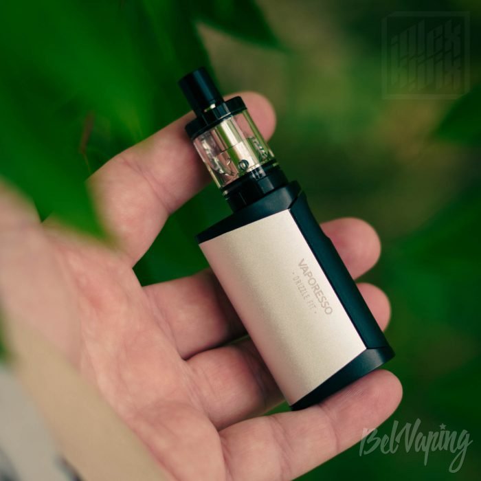 Размеры набора Drizzle Fit Kit в руке
