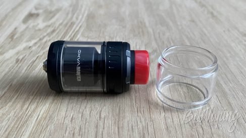 Внешний вид OXVA Arbiter RTA с прямым стеклом