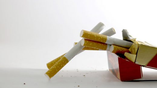 Imperial Brands и другие компании приостанавливают работу в России