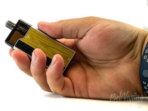Lost Vape ORION MINI pod kit - вид в руке