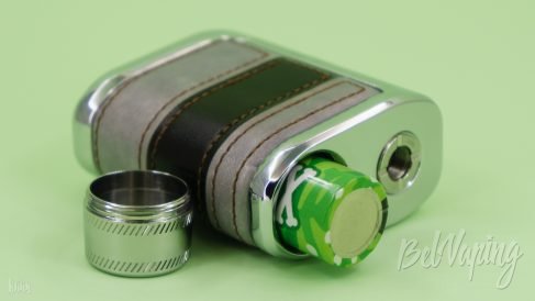 Установка аккумулятора в iStick Pico Le