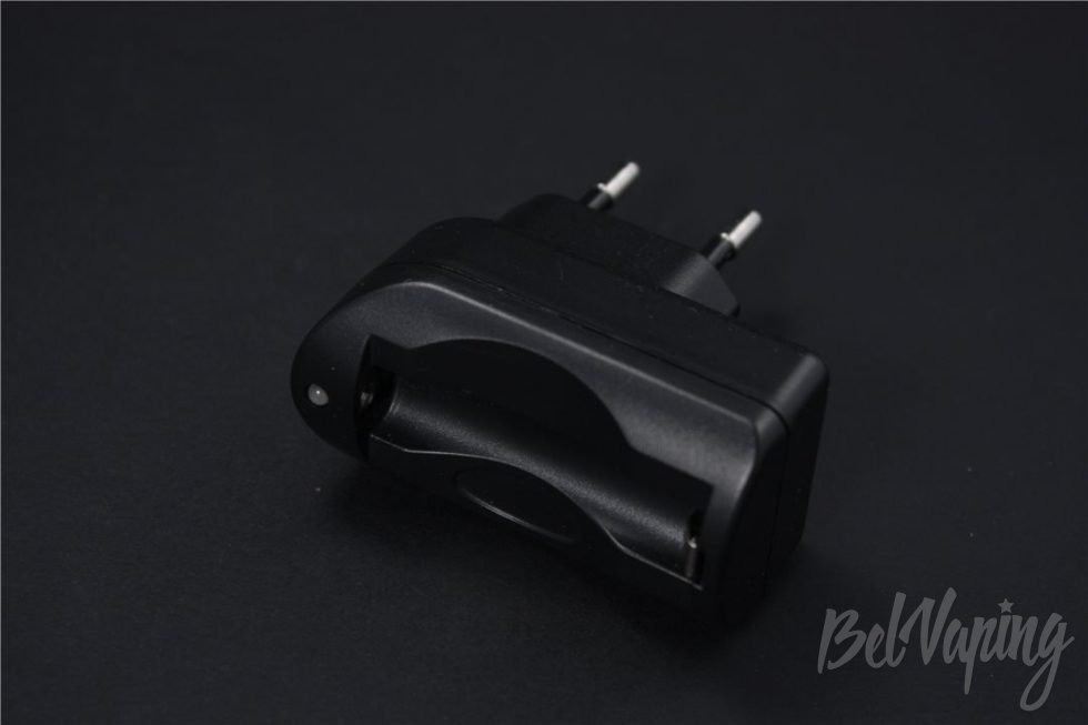 Joyetech eCab - зарядное устройство
