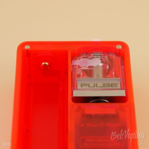 Минусовой контакт в аккумуляторном отсеке Vandy Vape Pulse AIO.5