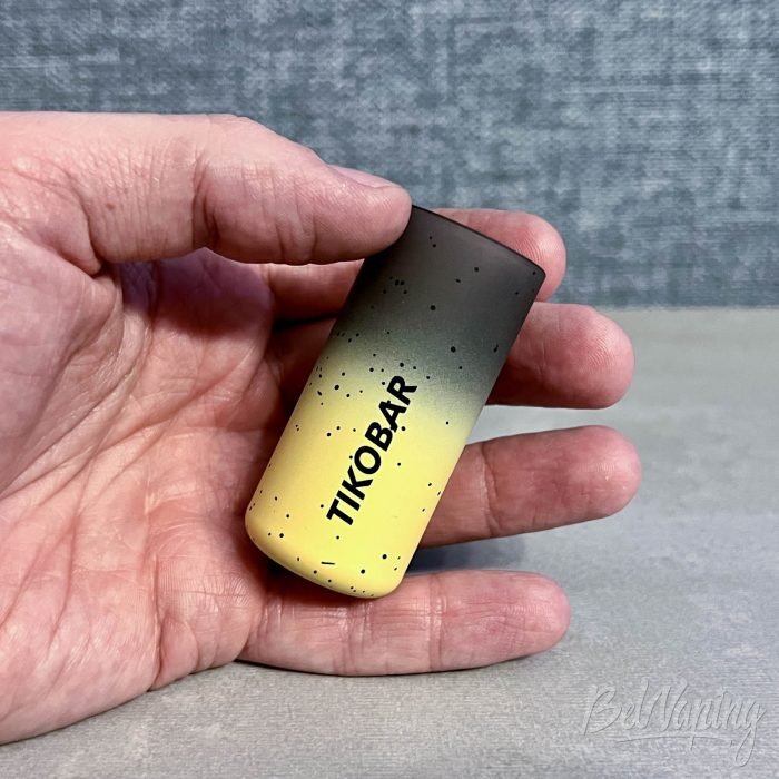 Внешний вид Tikobar Flex Refillable Pods System в руке