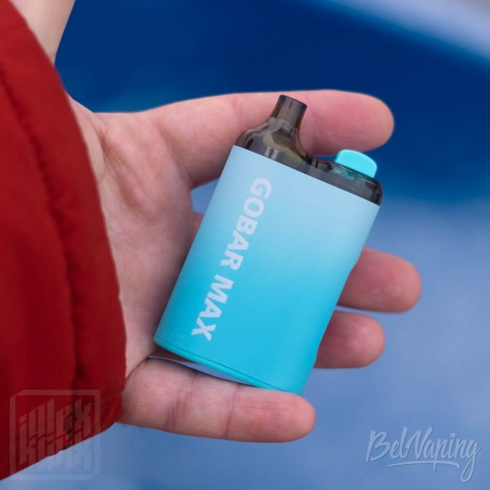 Vapefly GOBAR MAX в руке