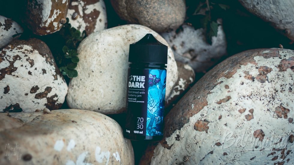 Жидкость Dark Vapor In the Dark Black Bread with Blueberry Jam