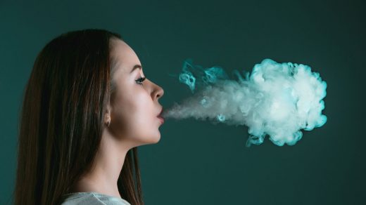 BIG VAPE - документальный сериал о JUUL на Netflix