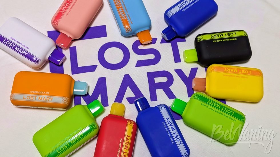 Одноразки Lost Mary CF8000 в руке