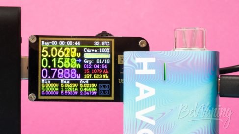 Обзор пода HAVOK R от UWELL - процесс зарядки
