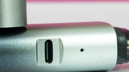 Обзор пода URSA CAP от LOST VAPE - порт зарядки