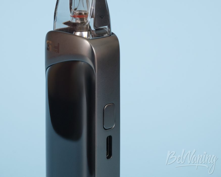 Обзор подика CALIBURN G4PRO от UWELL - кнопка и порт зарядки