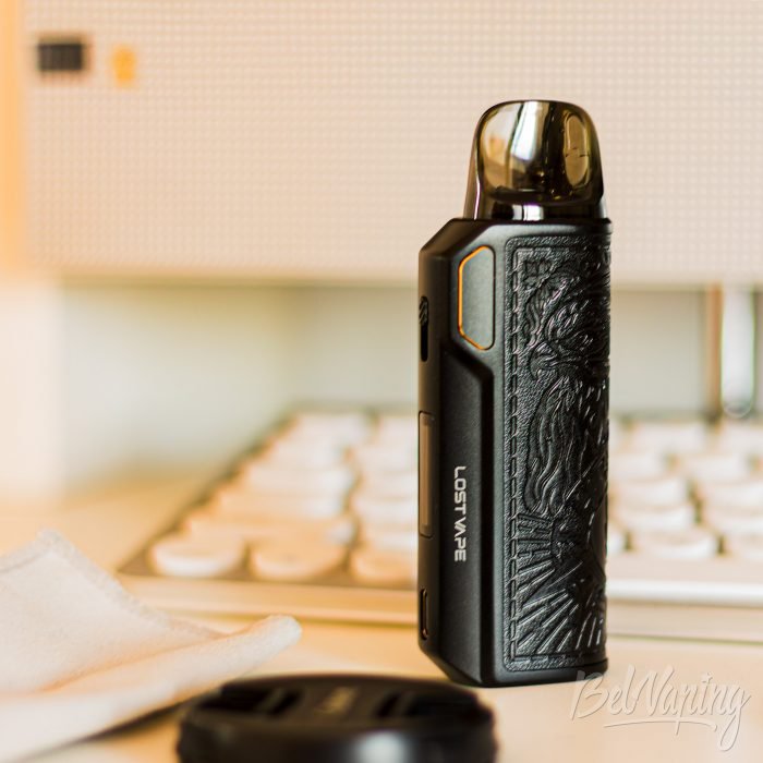 Lost Vape обзор пода Thelema Elite DM45 на столе