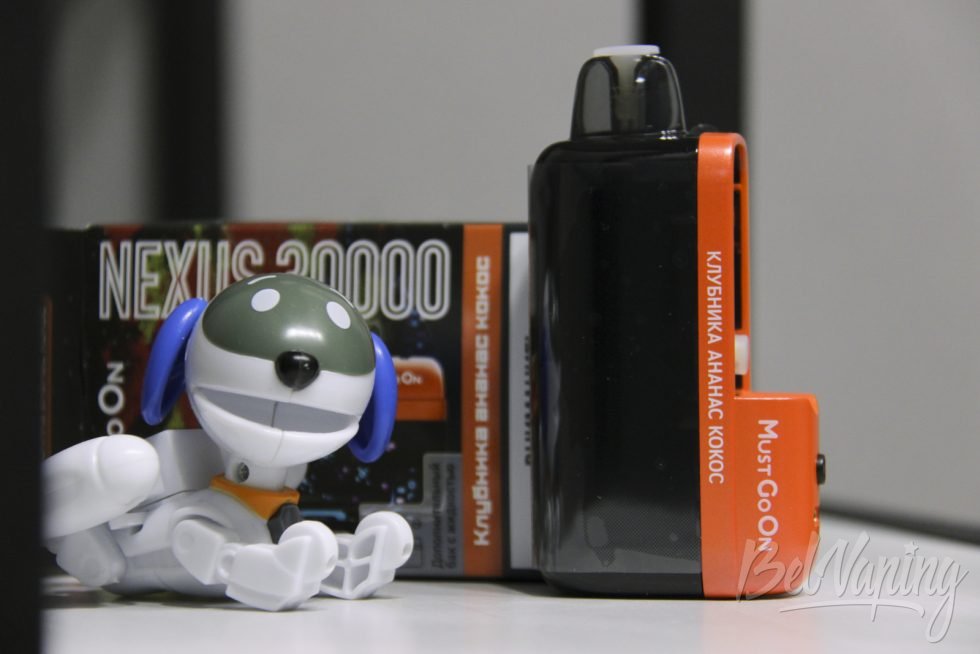 Одноразка MGO Nexus 30000 Клубника ананас кокос