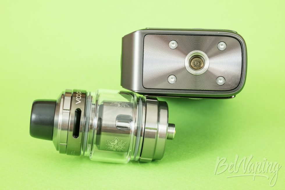 Обзор DRAG 6 kit от VOOPOO - коннектор