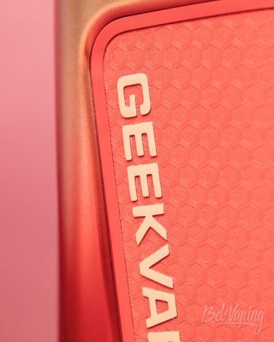 Обзор пода AEGIS NANO 3 от GEEKVAPE - текстура